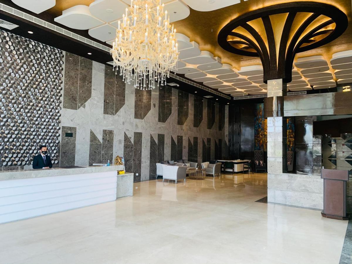 Shahjahanpur The Grand Arc Hotel & Convention Centre מראה חיצוני תמונה