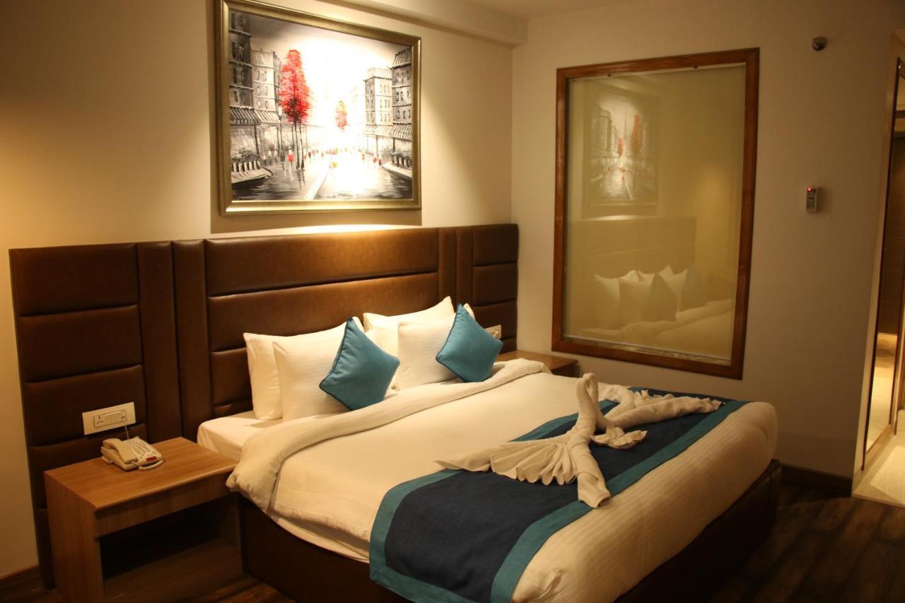Shahjahanpur The Grand Arc Hotel & Convention Centre מראה חיצוני תמונה