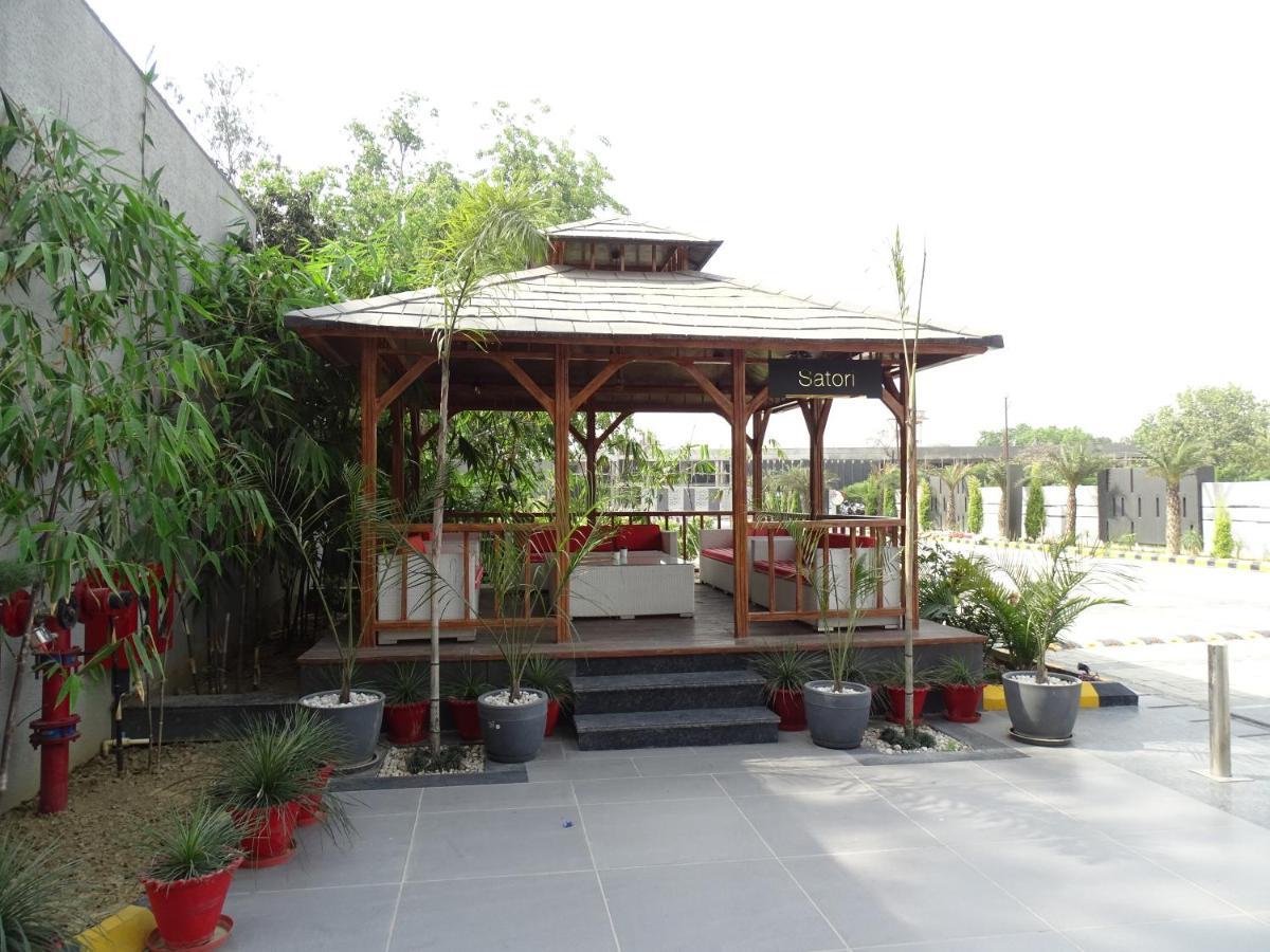 Shahjahanpur The Grand Arc Hotel & Convention Centre מראה חיצוני תמונה