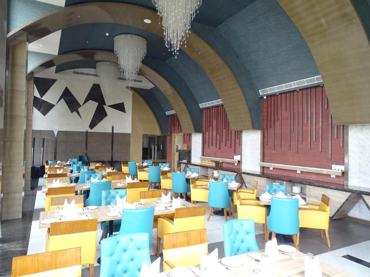 Shahjahanpur The Grand Arc Hotel & Convention Centre מראה חיצוני תמונה