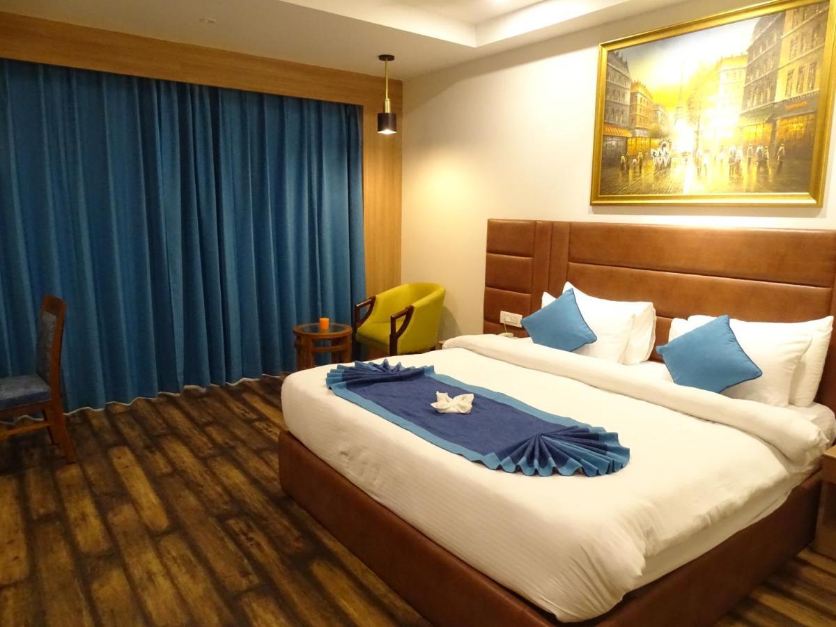 Shahjahanpur The Grand Arc Hotel & Convention Centre מראה חיצוני תמונה